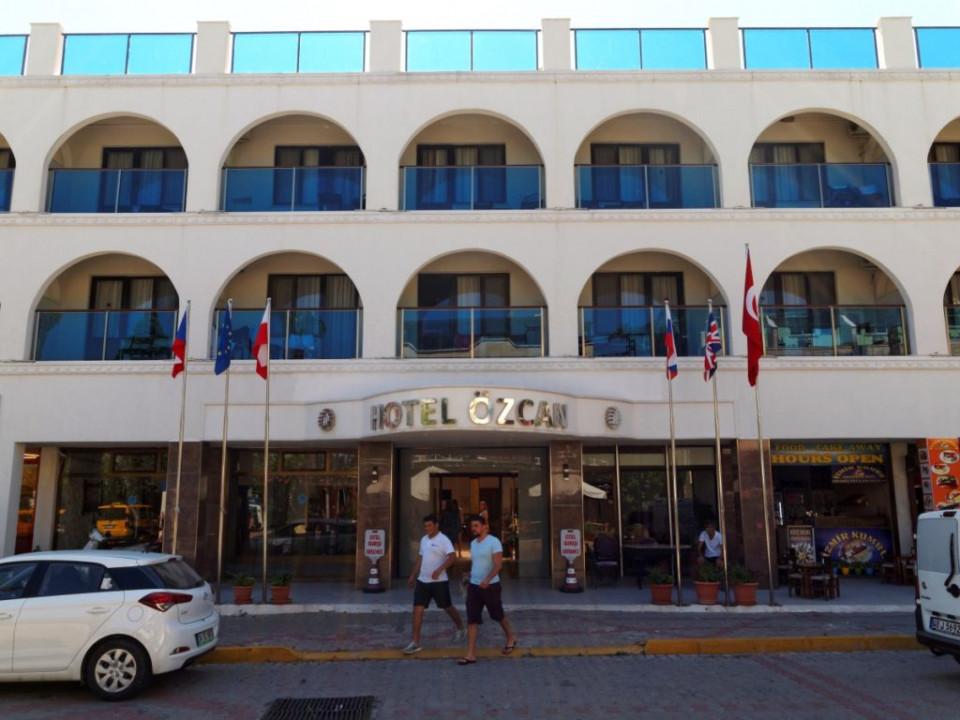 Oz-Can Hotel Турунч Екстериор снимка