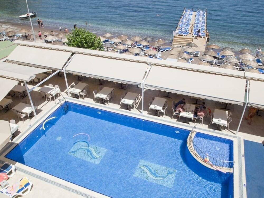 Oz-Can Hotel Турунч Екстериор снимка